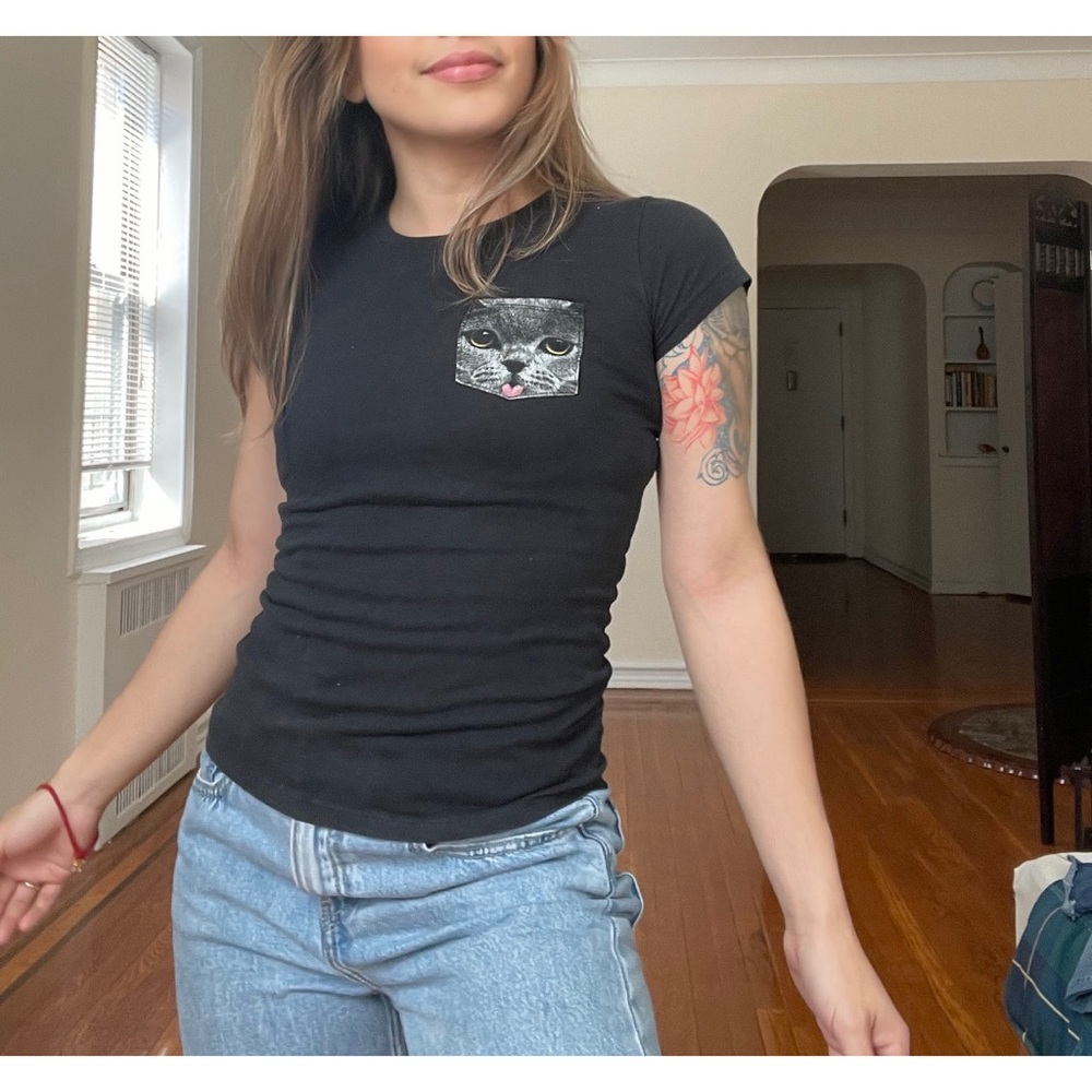 Cat Pocket | Black Stretch | Short Sleeve T-Shirt